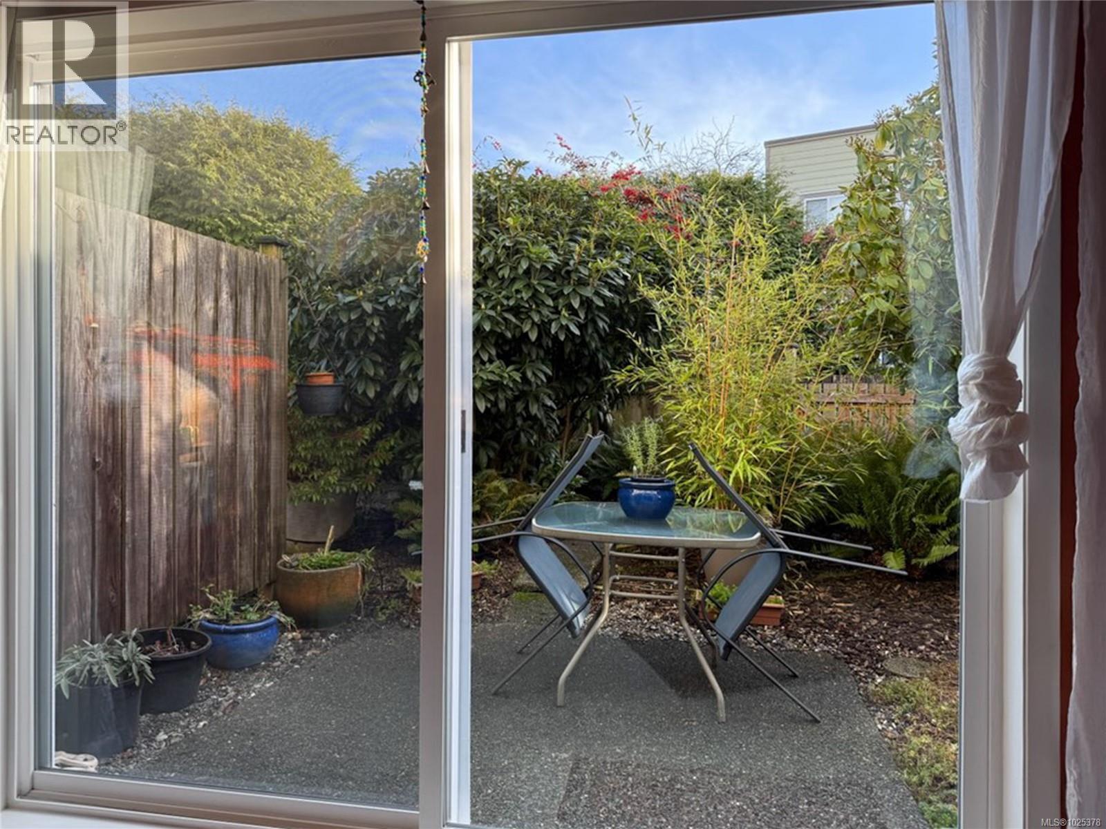 111 2250 Manor Pl, Comox