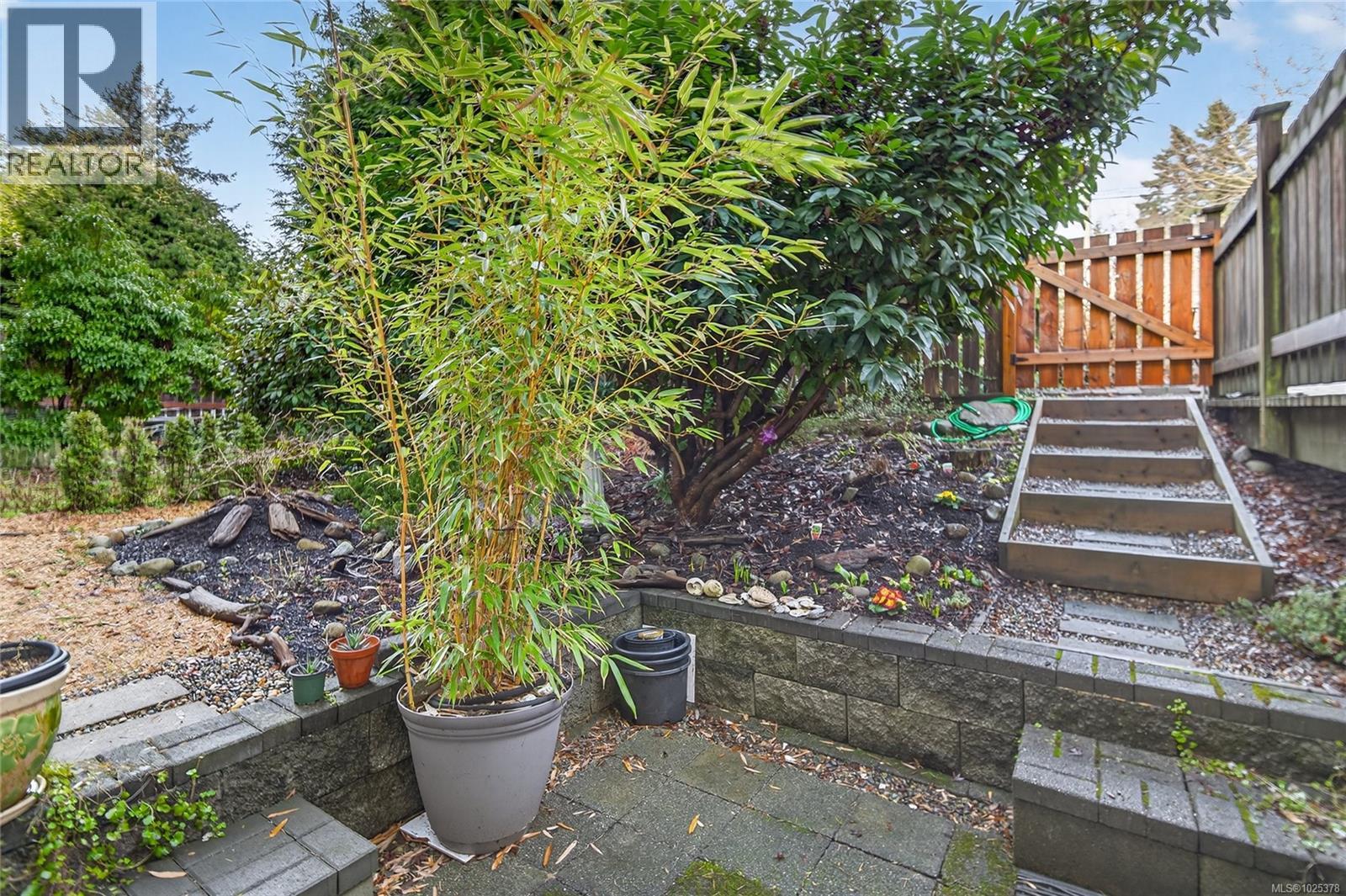 111 2250 Manor Pl, Comox