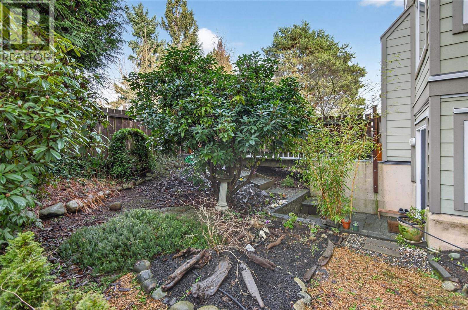 111 2250 Manor Pl, Comox