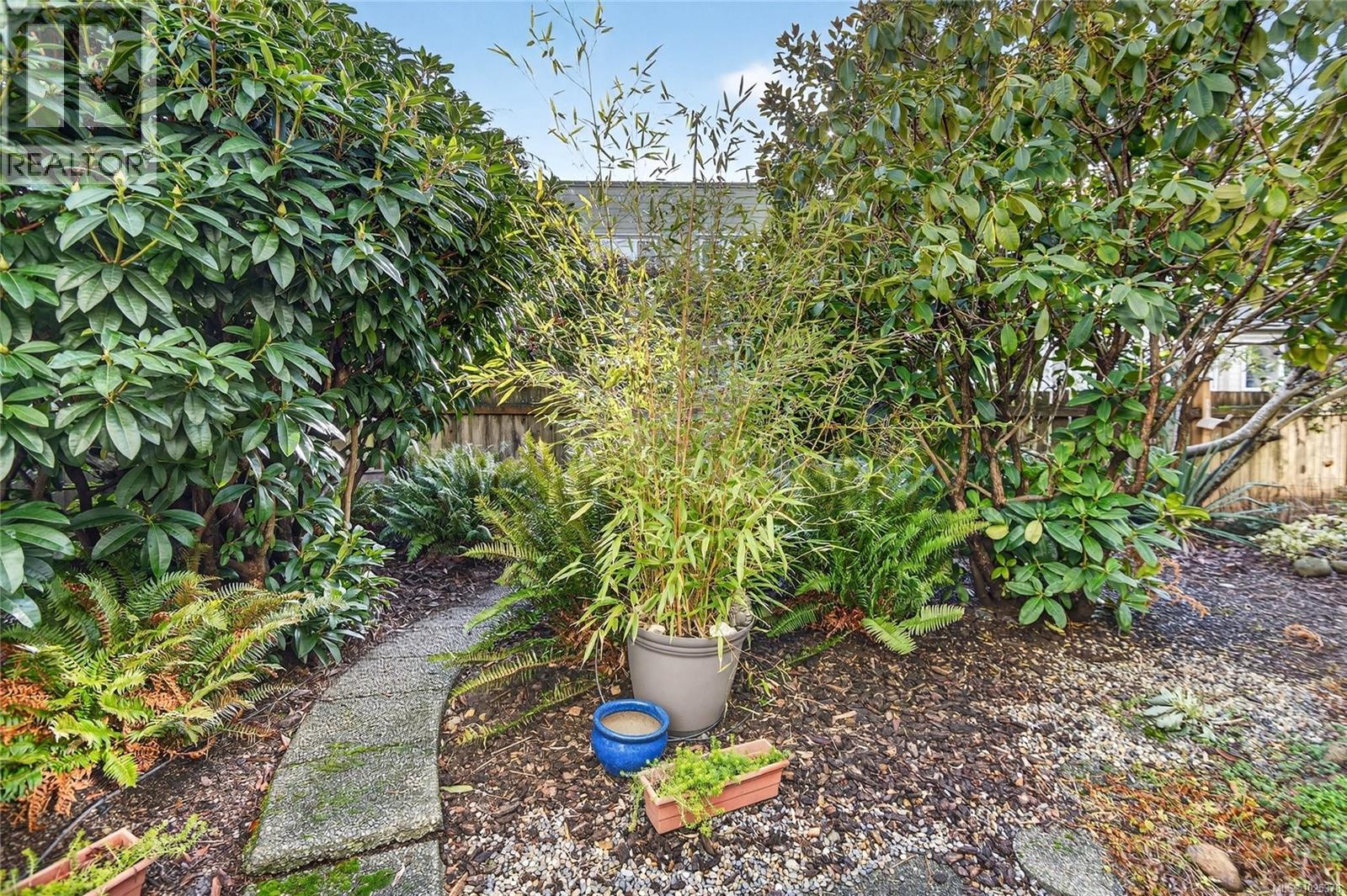 111 2250 Manor Pl, Comox