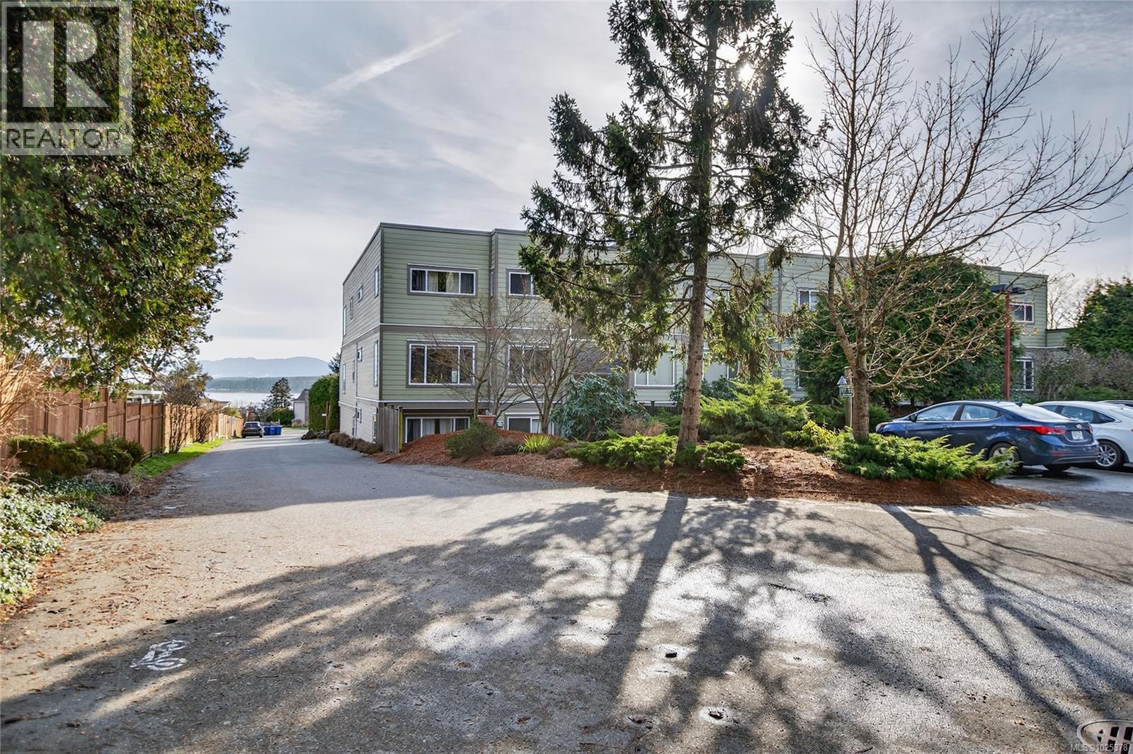 111 2250 Manor Pl, Comox