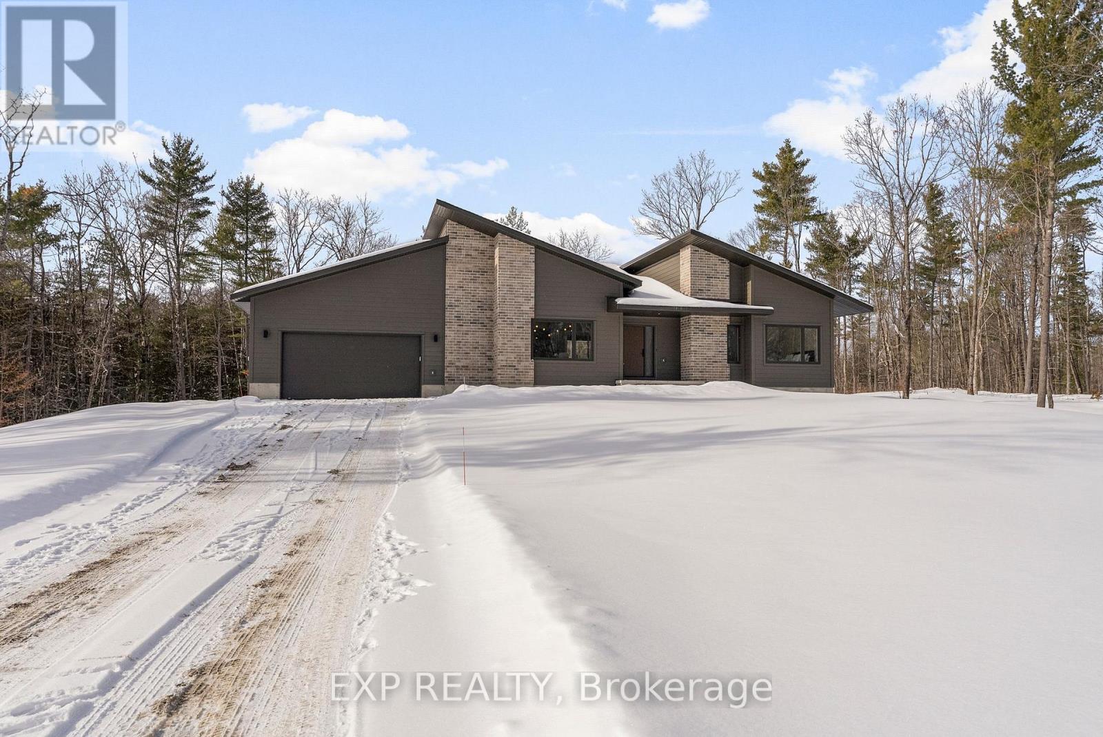 57 LONGLEAF WAY - Photo 2 of 39, Greater Madawaska, Ontario