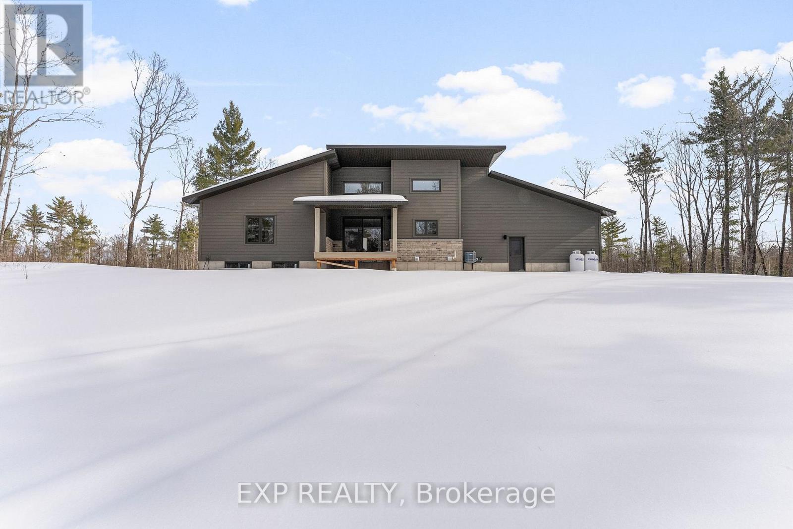 57 LONGLEAF WAY - Photo 3 of 39, Greater Madawaska, Ontario