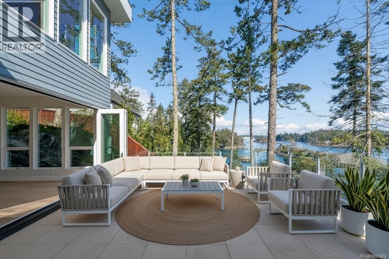  2464 Tryon Road, North Saanich