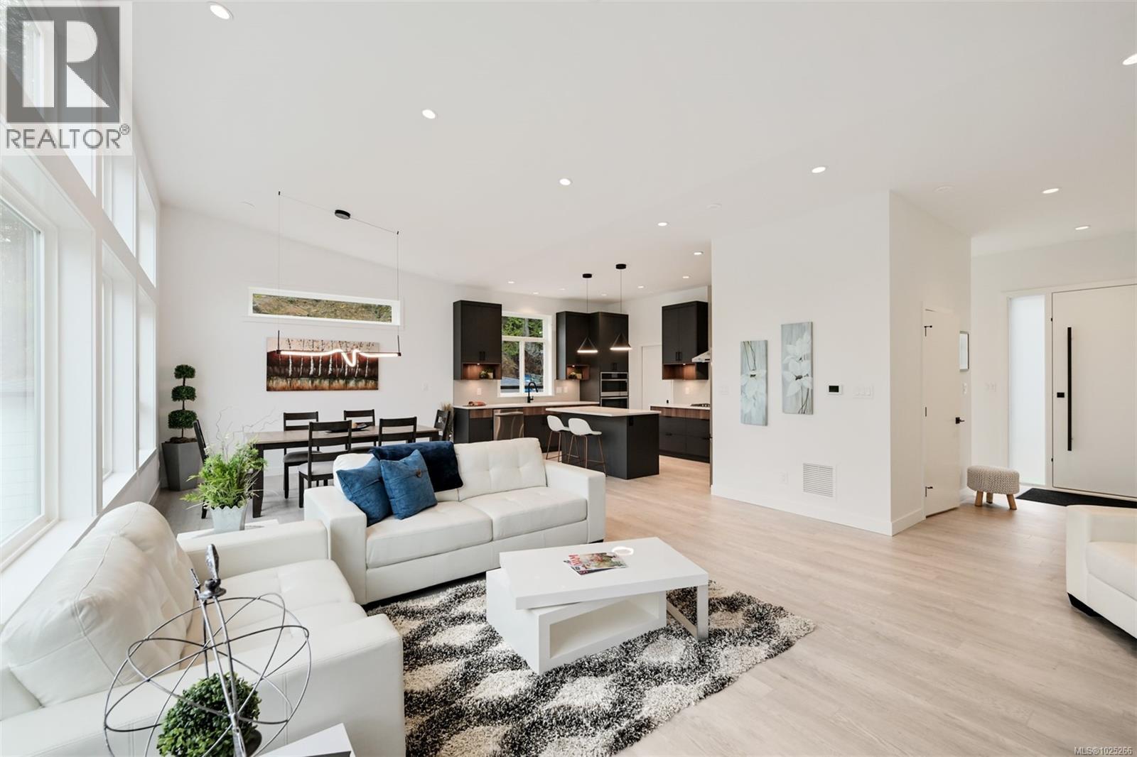  3628 AUTUMN Lane, Langford