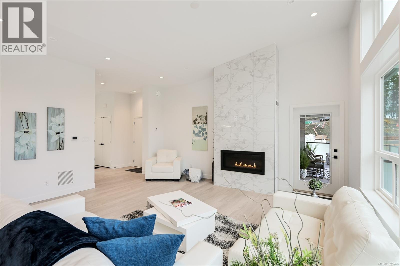  3628 AUTUMN Lane, Langford