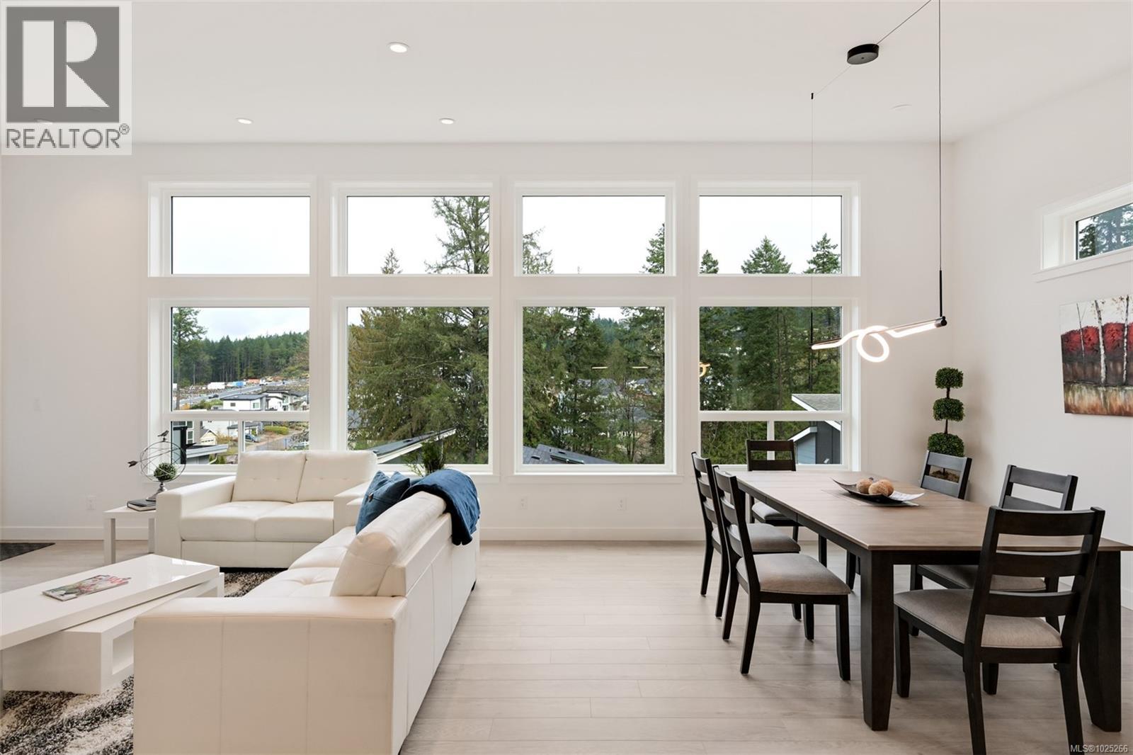  3628 AUTUMN Lane, Langford