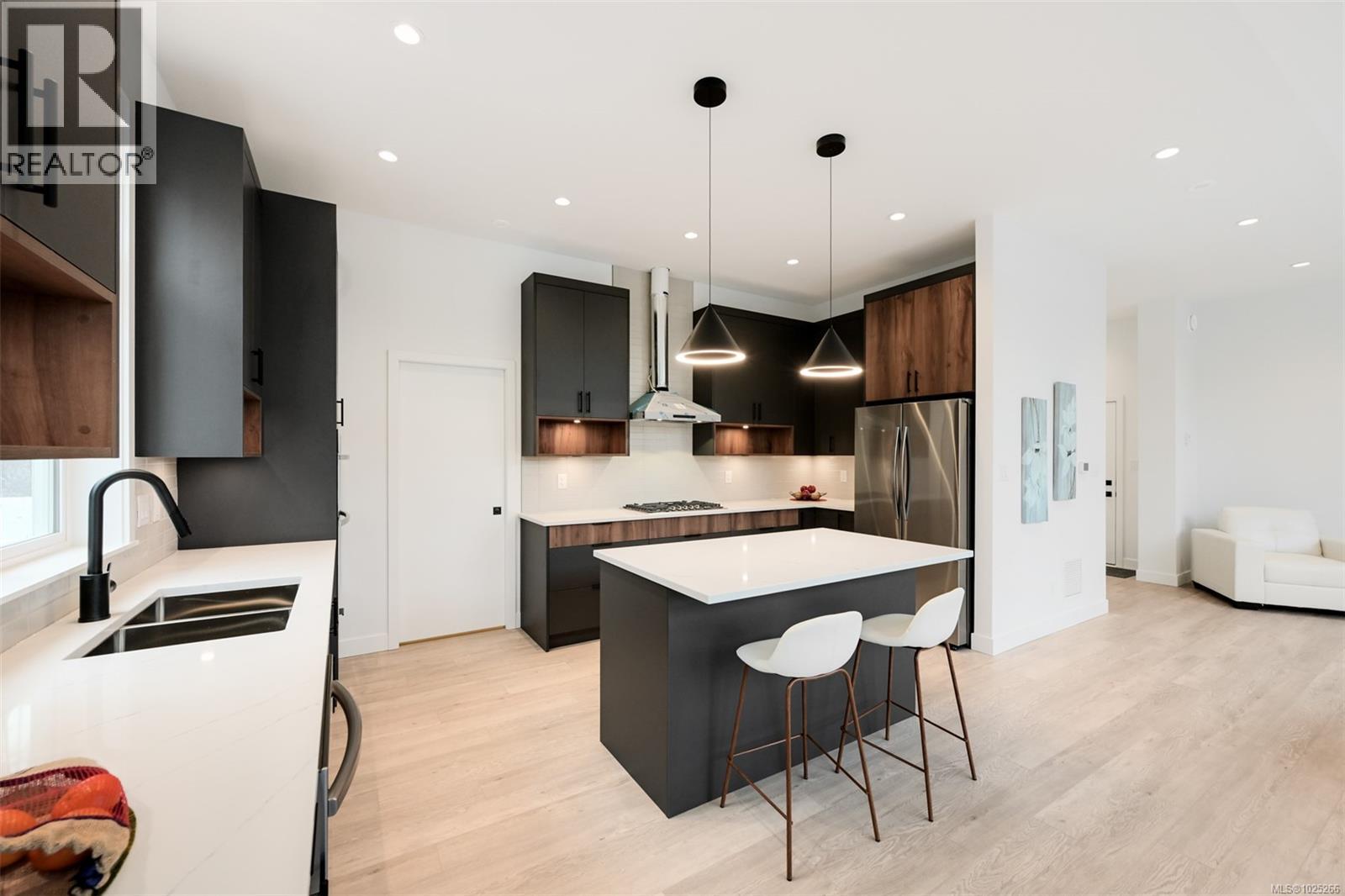  3628 AUTUMN Lane, Langford