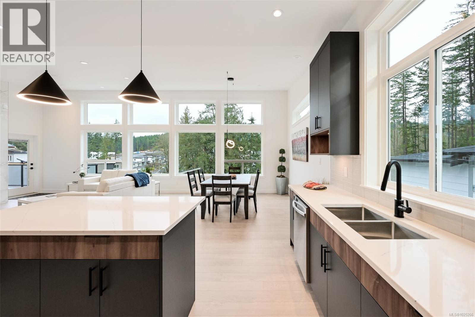  3628 AUTUMN Lane, Langford