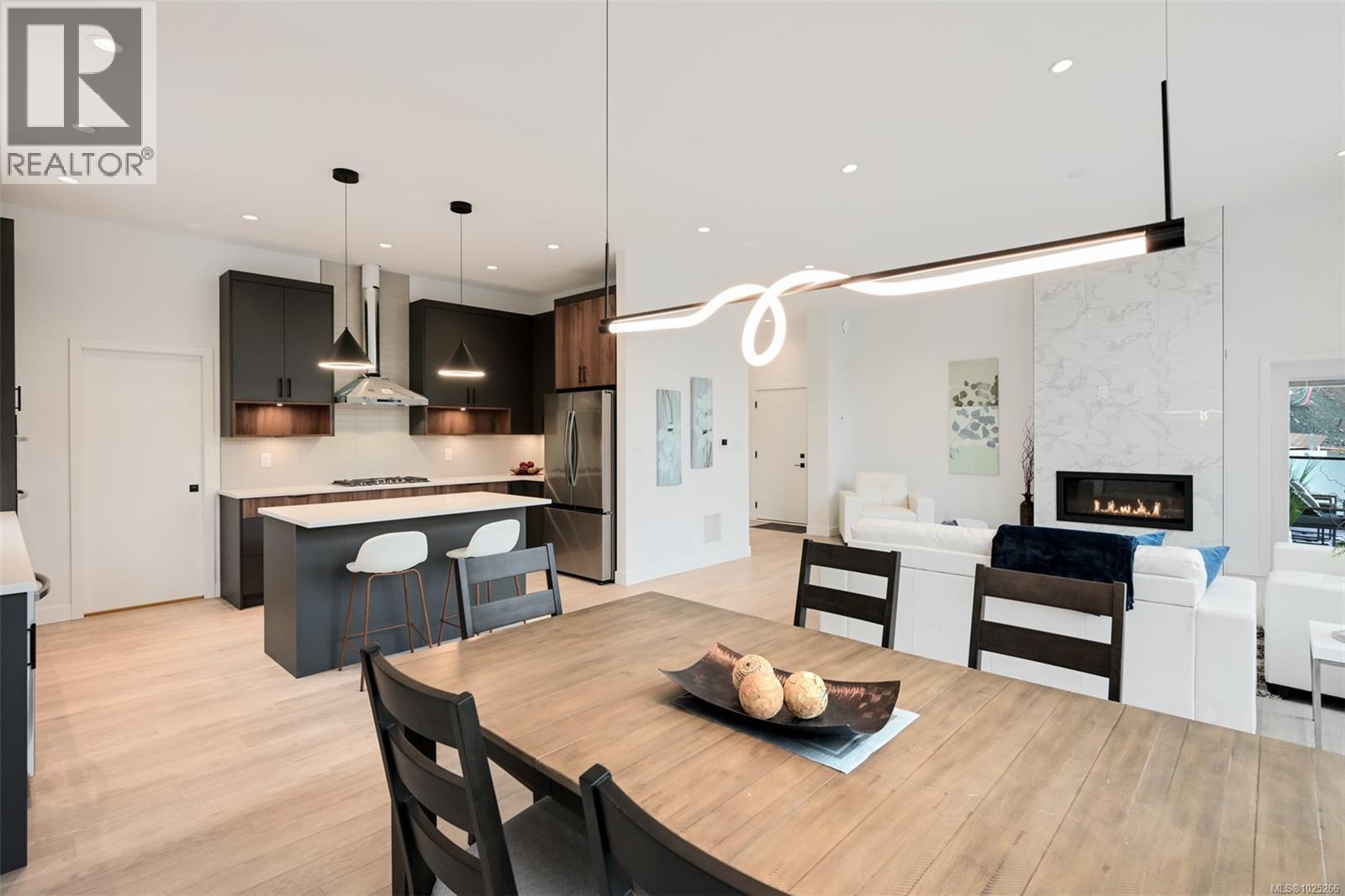  3628 AUTUMN Lane, Langford