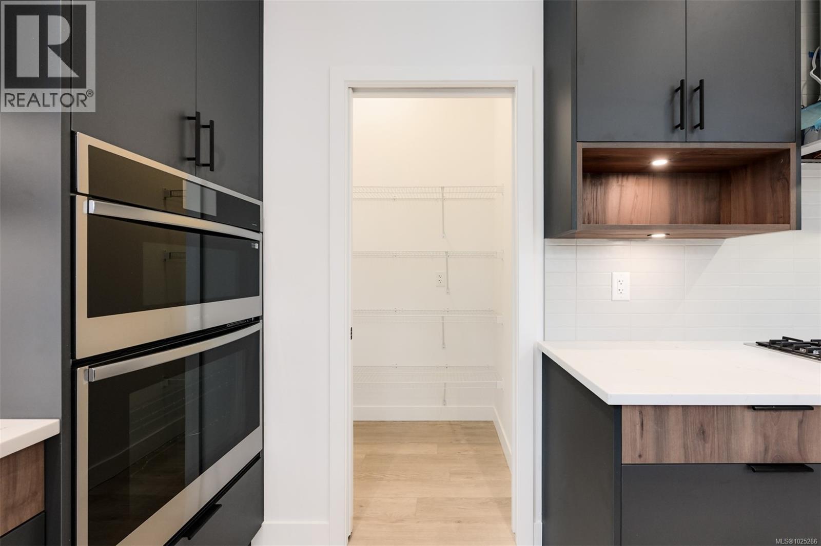  3628 AUTUMN Lane, Langford