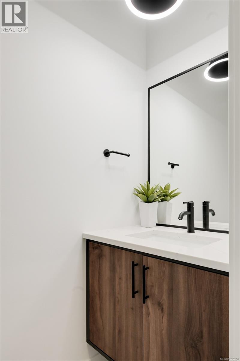  3628 AUTUMN Lane, Langford