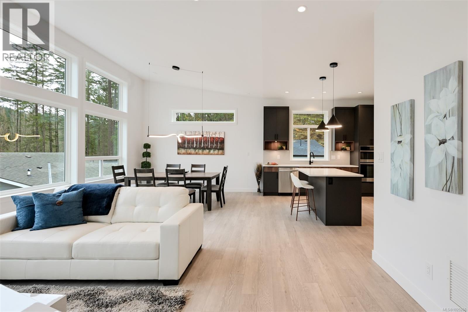  3628 AUTUMN Lane, Langford