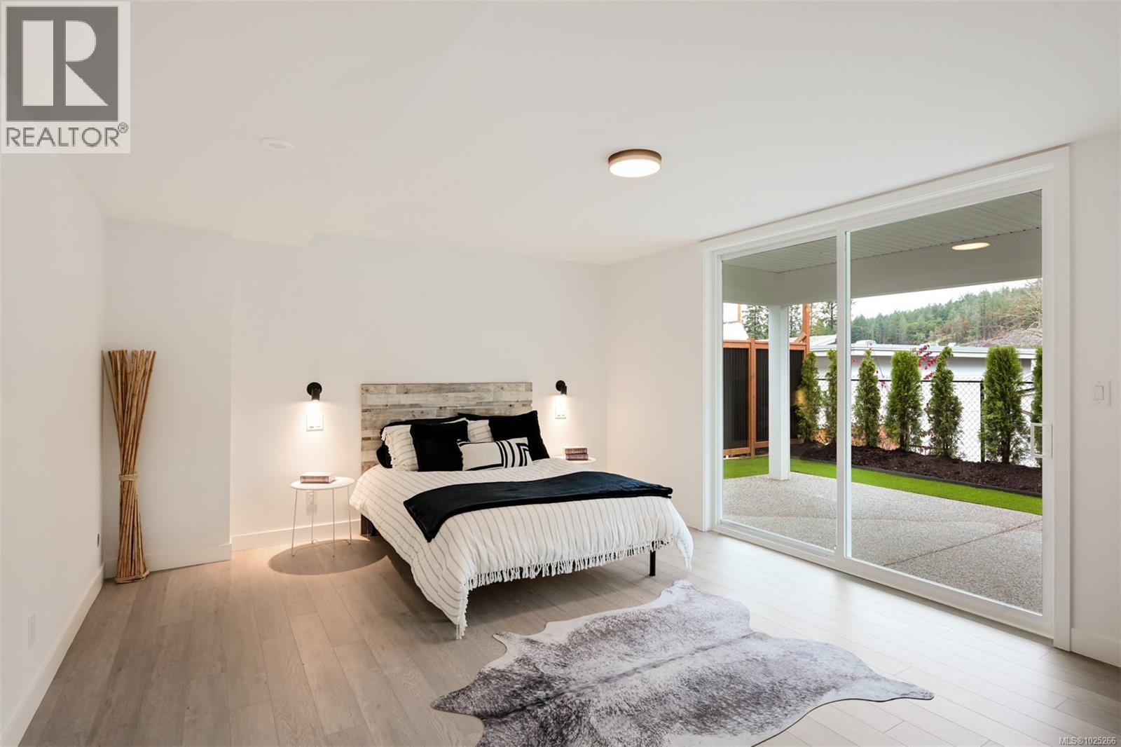  3628 AUTUMN Lane, Langford