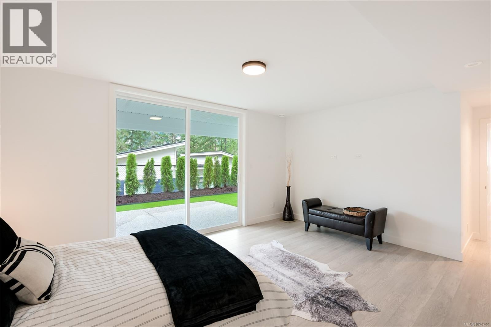  3628 AUTUMN Lane, Langford