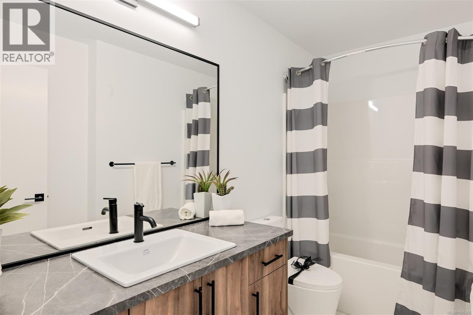  3628 AUTUMN Lane, Langford