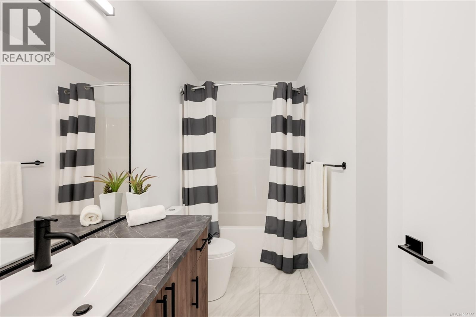  3628 AUTUMN Lane, Langford