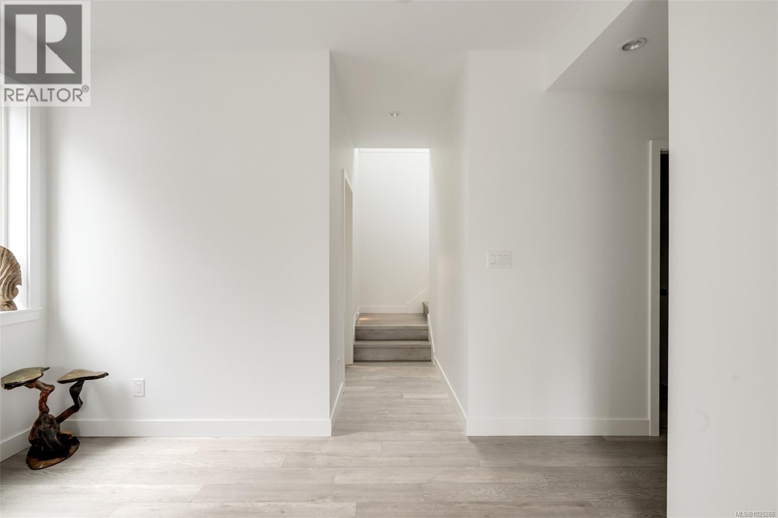  3628 AUTUMN Lane, Langford