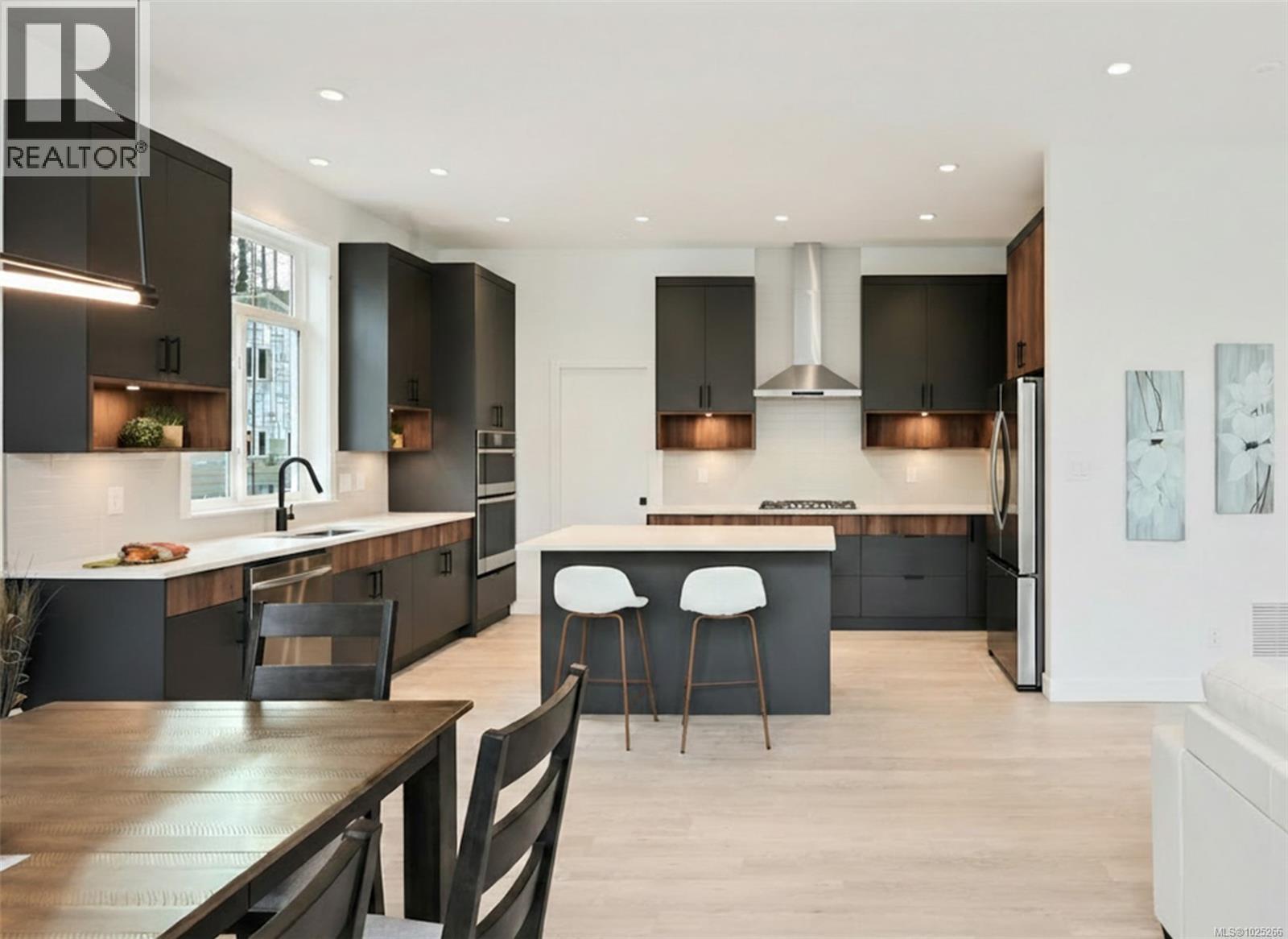  3628 AUTUMN Lane, Langford