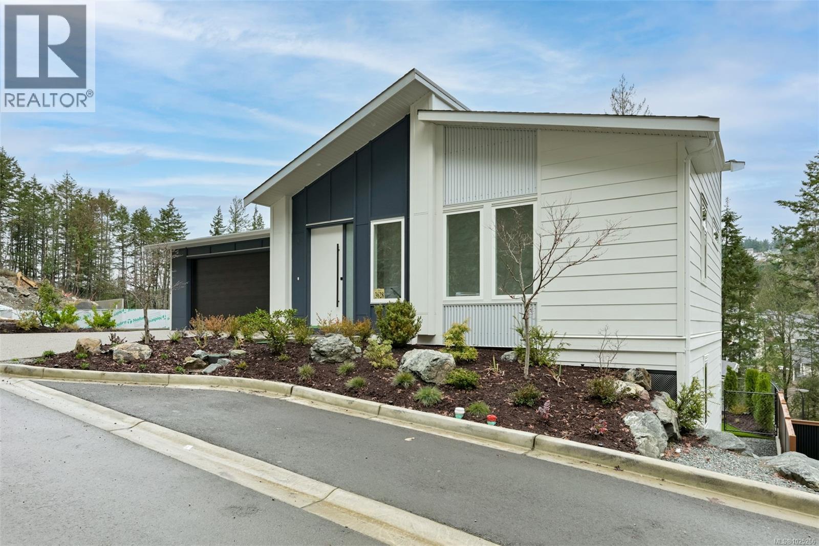  3628 AUTUMN Lane, Langford