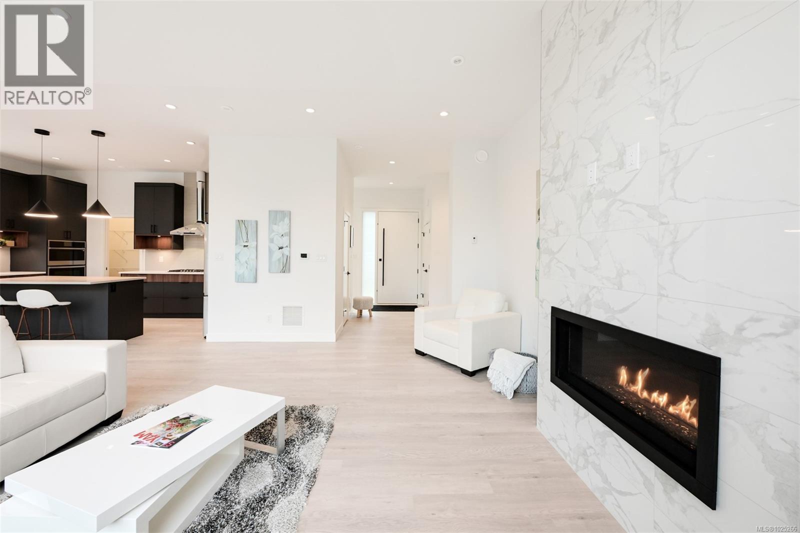  3628 AUTUMN Lane, Langford