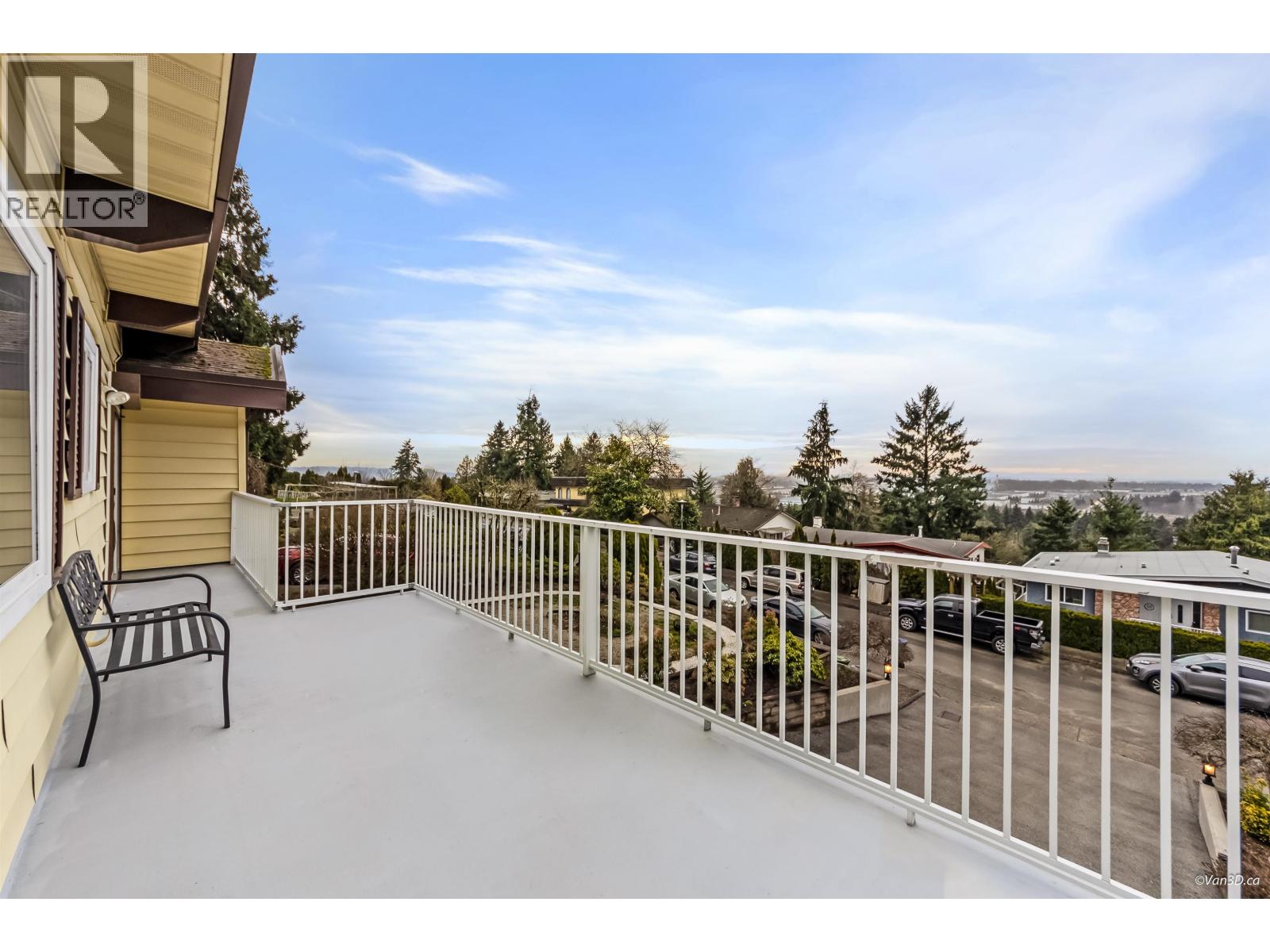 935 LONDON PLACE, New Westminster