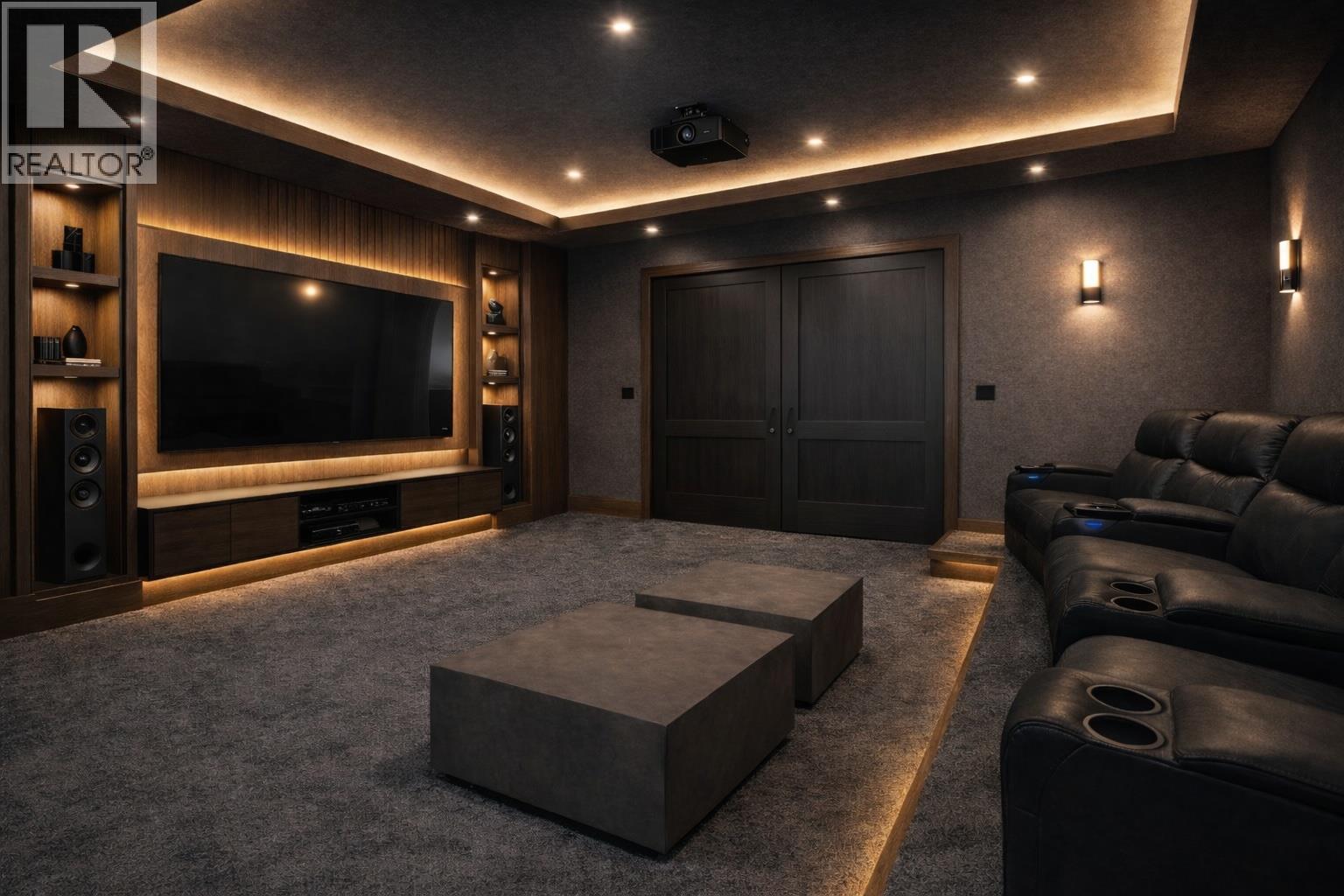  120 Sunset Boulevard, Vernon