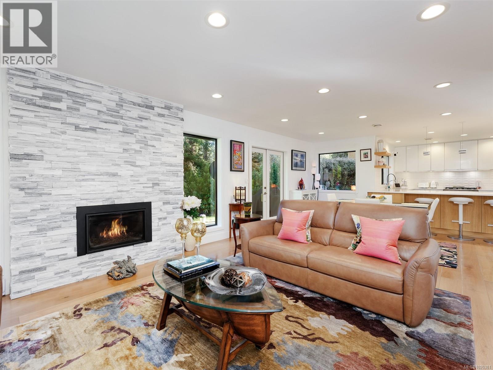  1042 Donwood Drive, Saanich