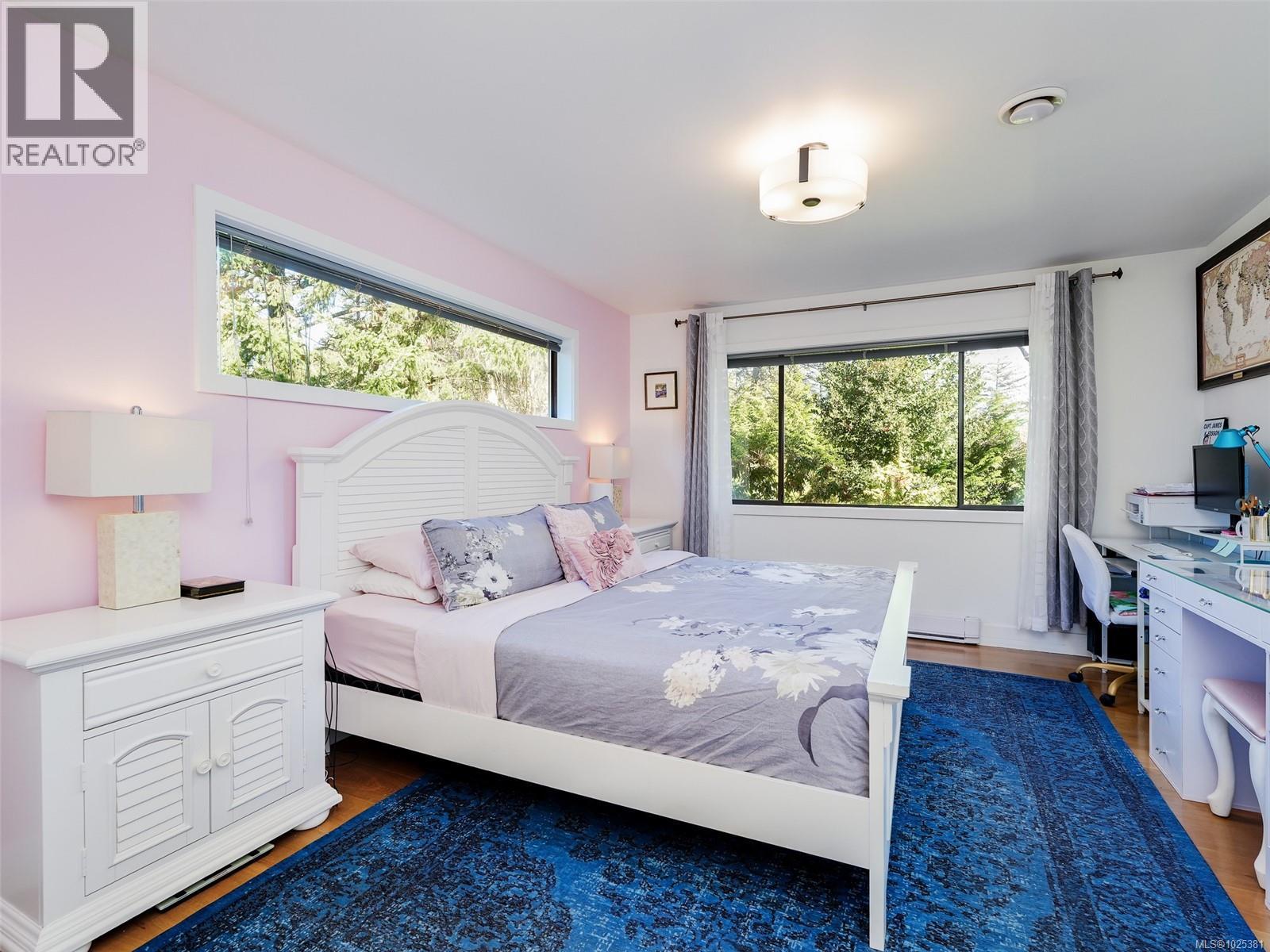  1042 Donwood Drive, Saanich