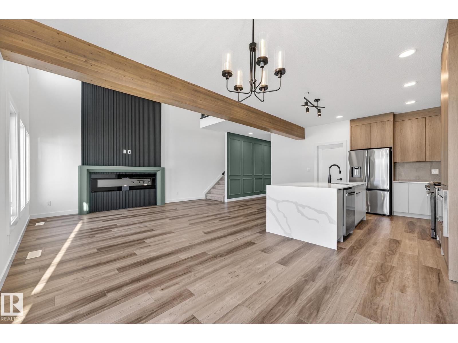 28 ELDRIDGE PT, St. Albert