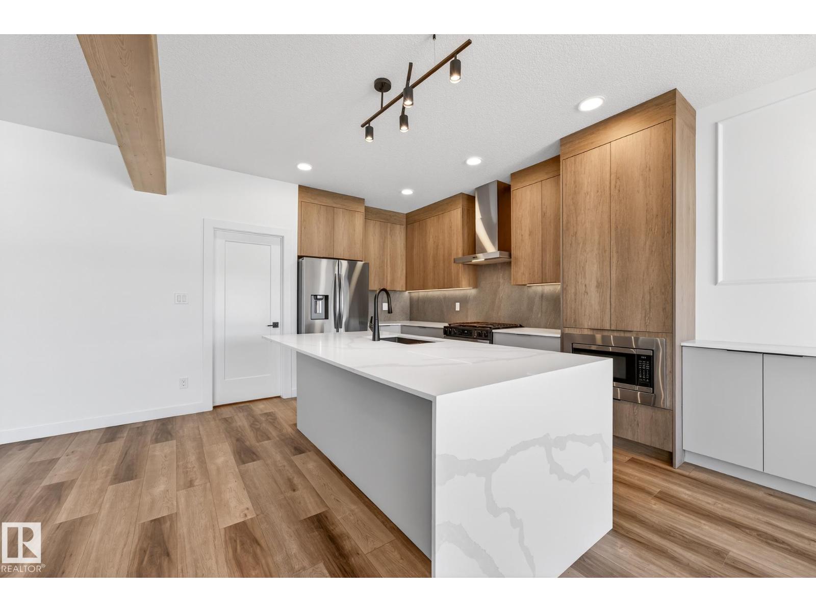 28 ELDRIDGE PT, St. Albert