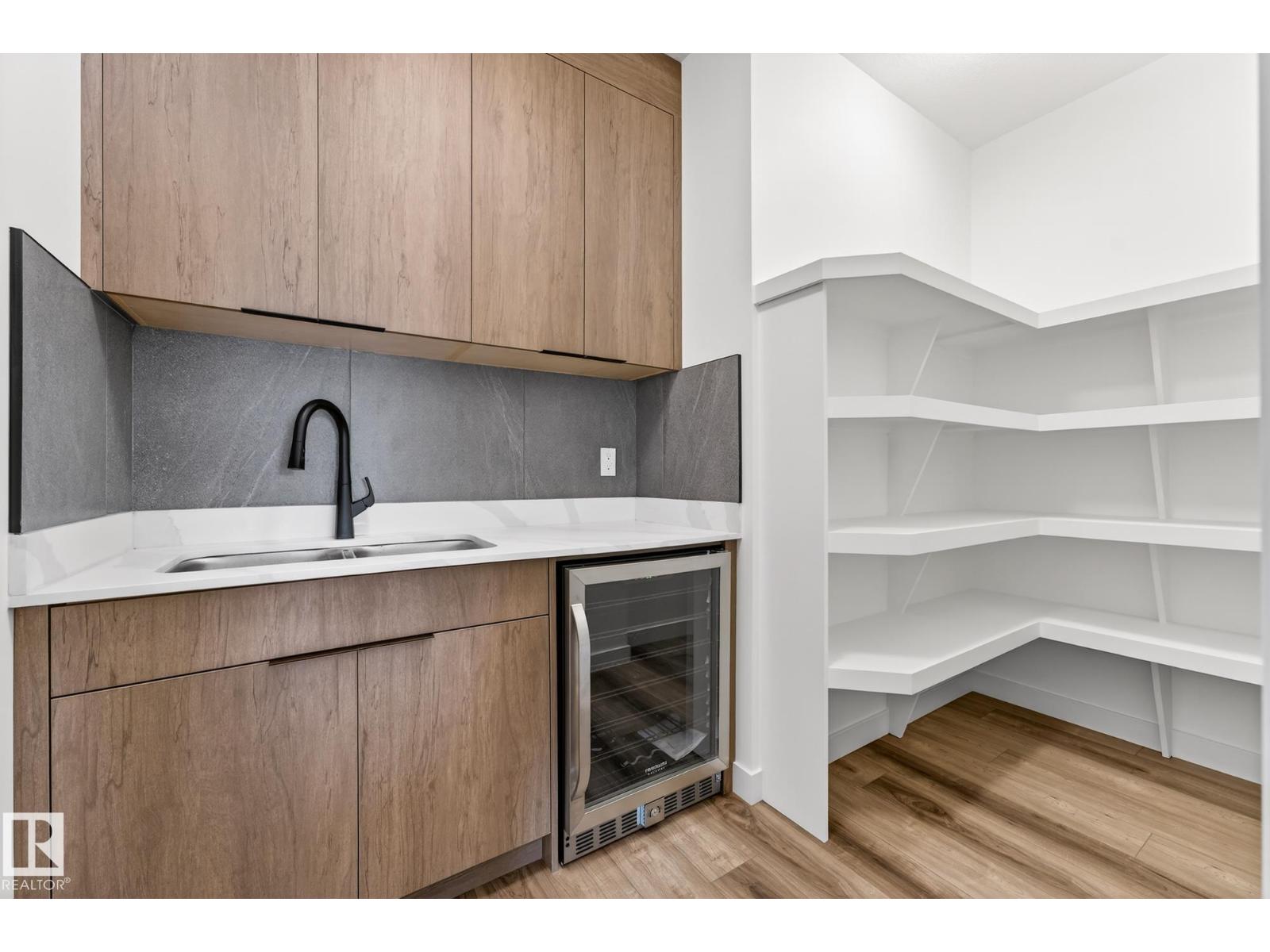 28 ELDRIDGE PT, St. Albert