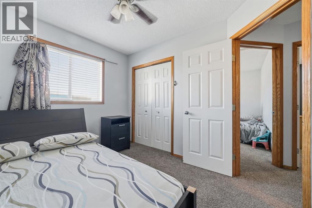 Single Family House for Sale in  Tarawood Place NE Taradale Calgary 