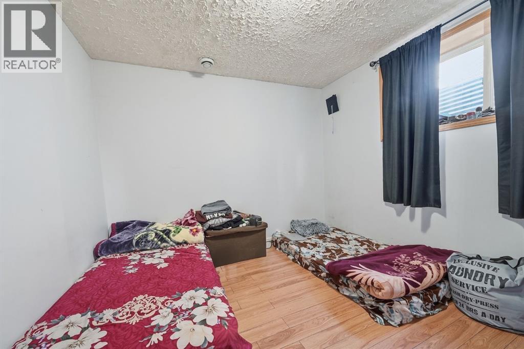 Single Family House for Sale in  Tarawood Place NE Taradale Calgary 