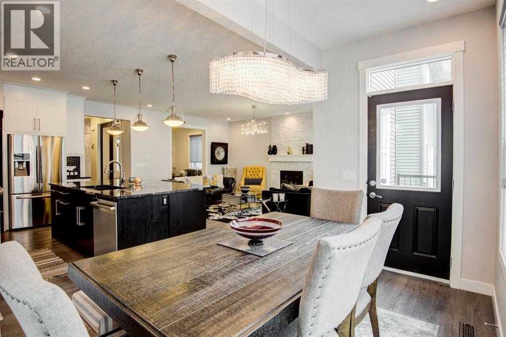 Single Family House for Sale in  Sherwood Square NW Sherwood Calgary 