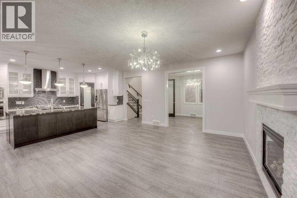 Single Family House for Sale in  Sherwood Square NW Sherwood Calgary 