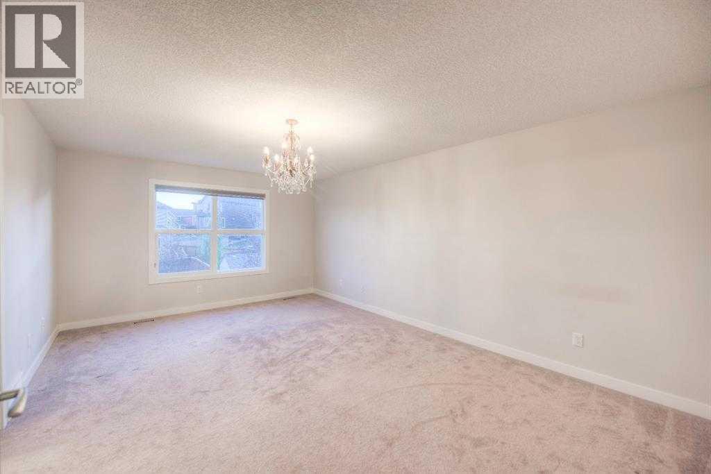 Single Family House for Sale in  Sherwood Square NW Sherwood Calgary 