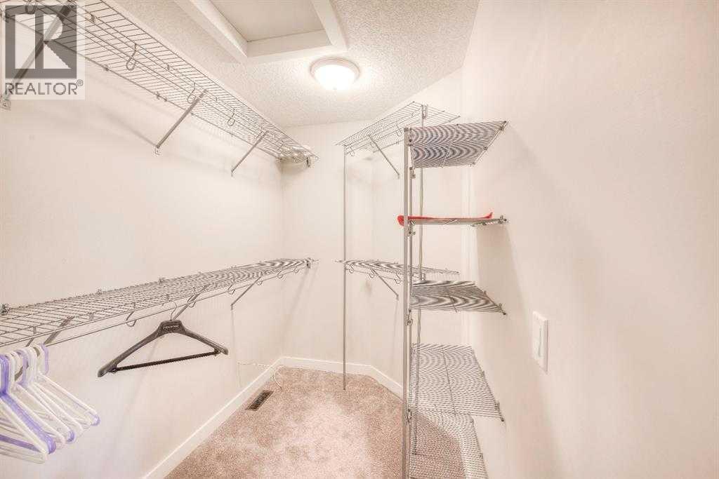 Single Family House for Sale in  Sherwood Square NW Sherwood Calgary 