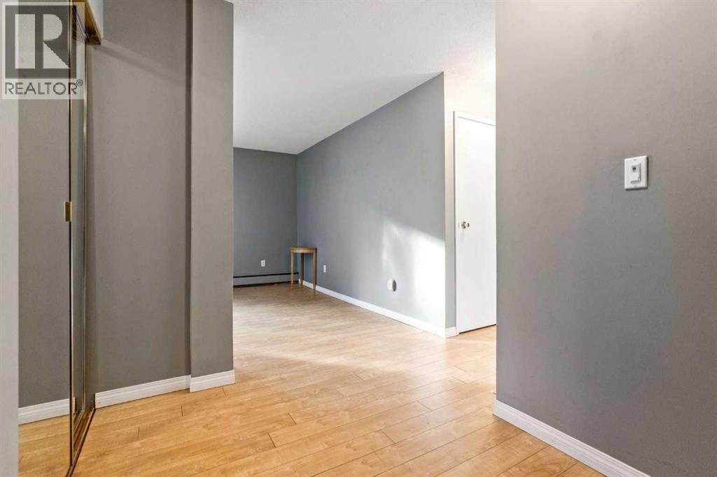 Single Family House for Sale in    Avenue SW Sunalta Calgary 