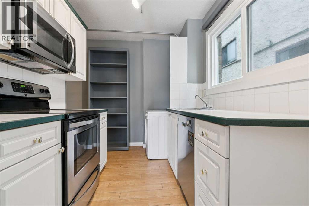 Single Family House for Sale in    Avenue SW Sunalta Calgary 