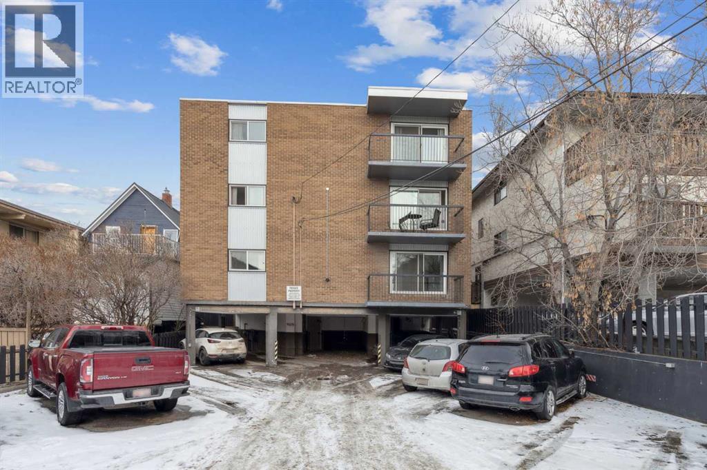 Single Family House for Sale in    Avenue SW Sunalta Calgary 