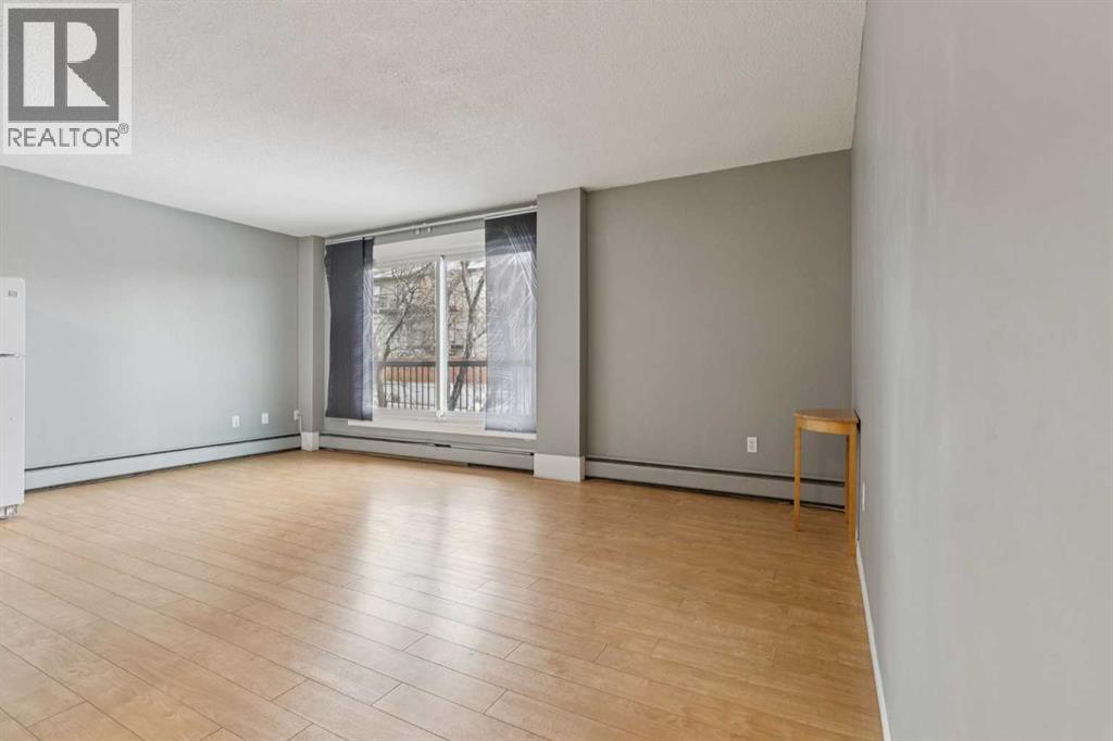 Single Family House for Sale in    Avenue SW Sunalta Calgary 