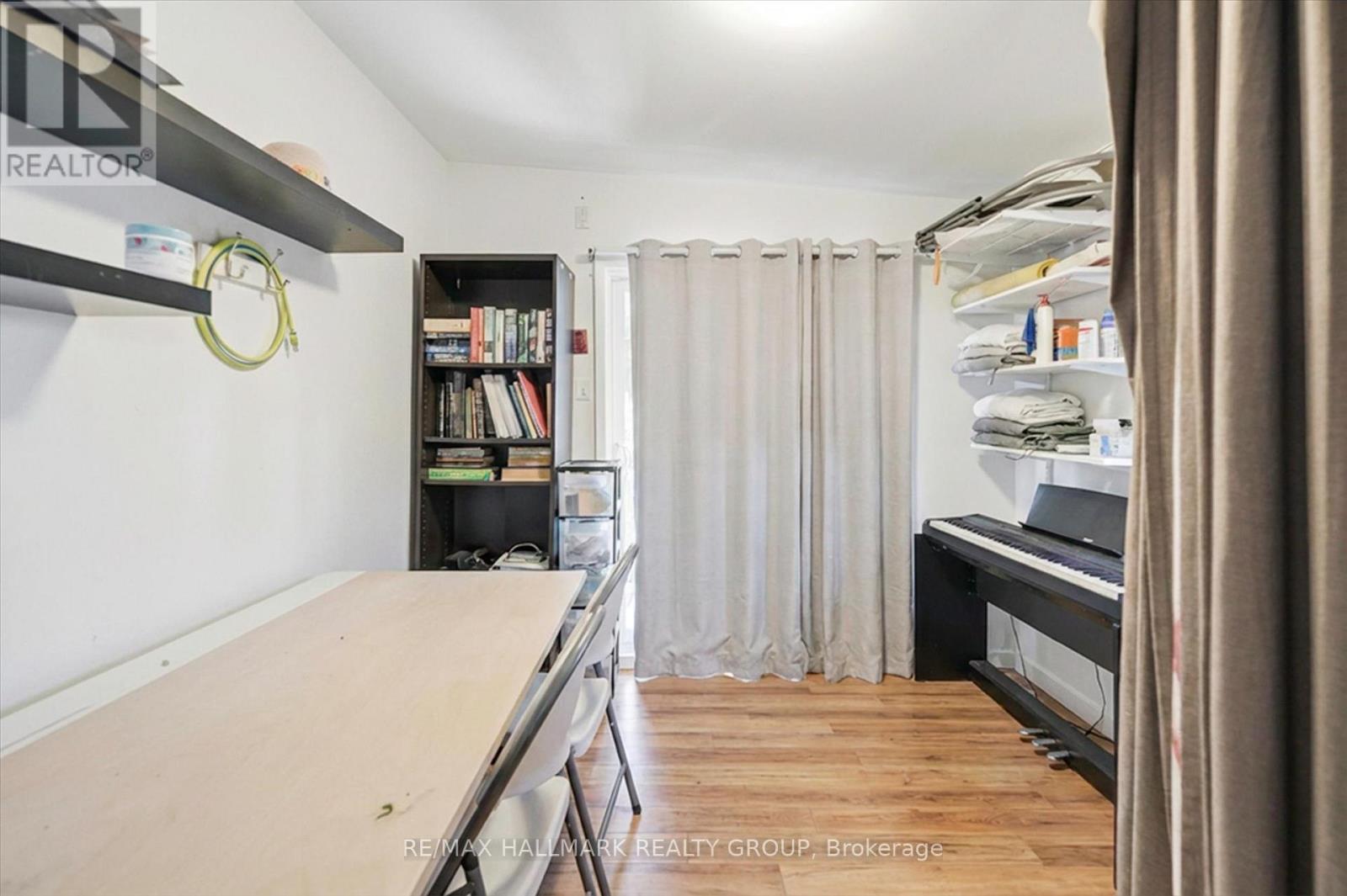 44 ST ANDREW STREET - 16