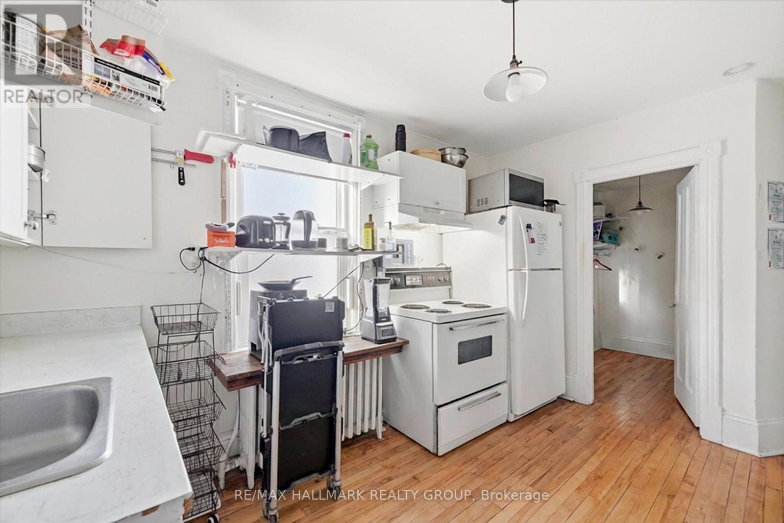 44 ST ANDREW STREET - 17