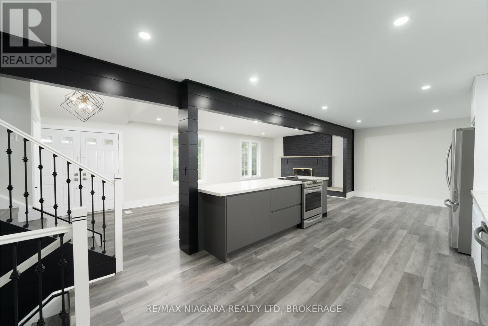 62 BERTIE STREET - 9