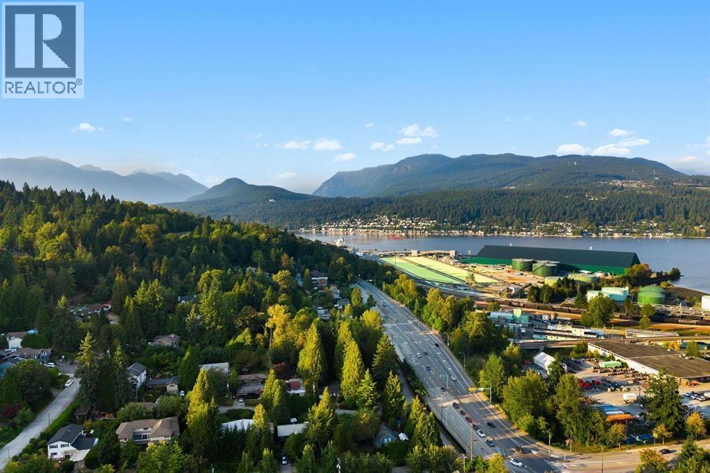 219 2002 ST. GEORGE STREET, Port Moody