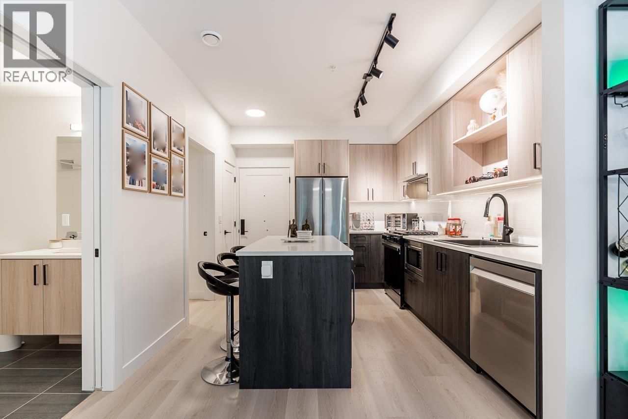 219 2002 ST. GEORGE STREET, Port Moody