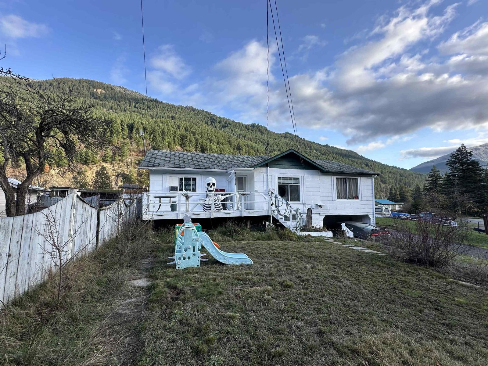 House in Boston Bar / Lytton - Image 30