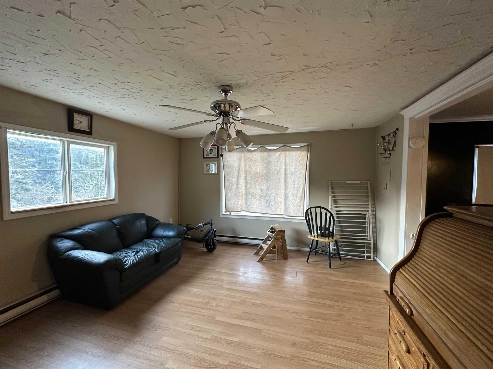 House in Boston Bar / Lytton - Image 21