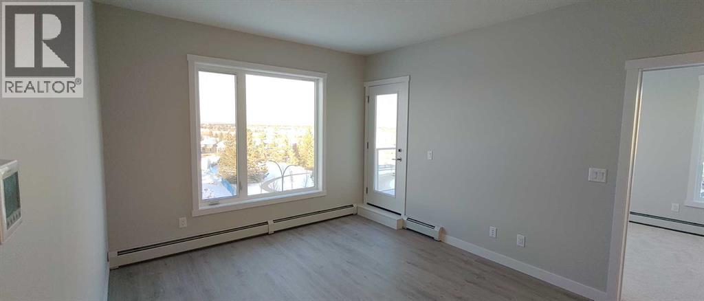 #403 660 SHAWNEE SQUARE SW - 5